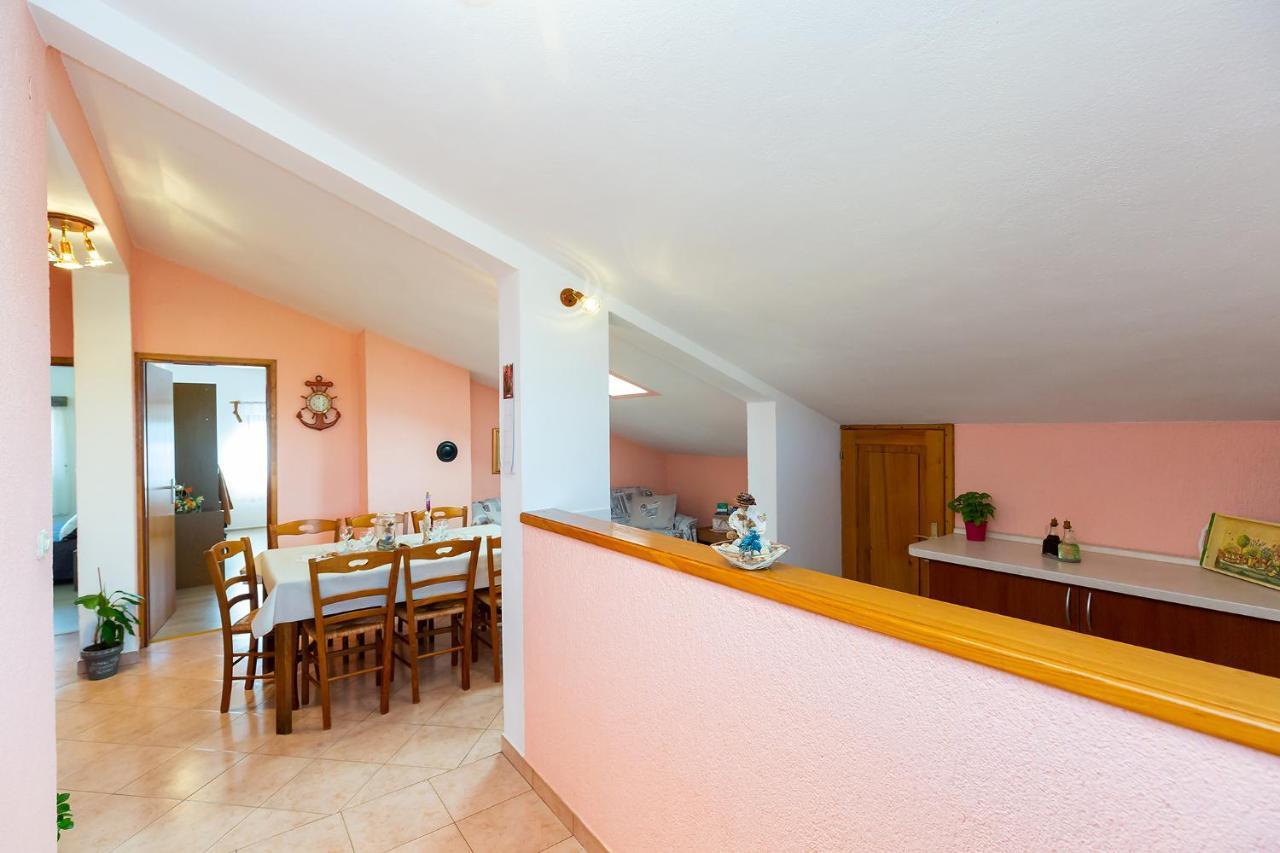 Apartments Alice Green Oasis - بوريتش المظهر الخارجي الصورة
