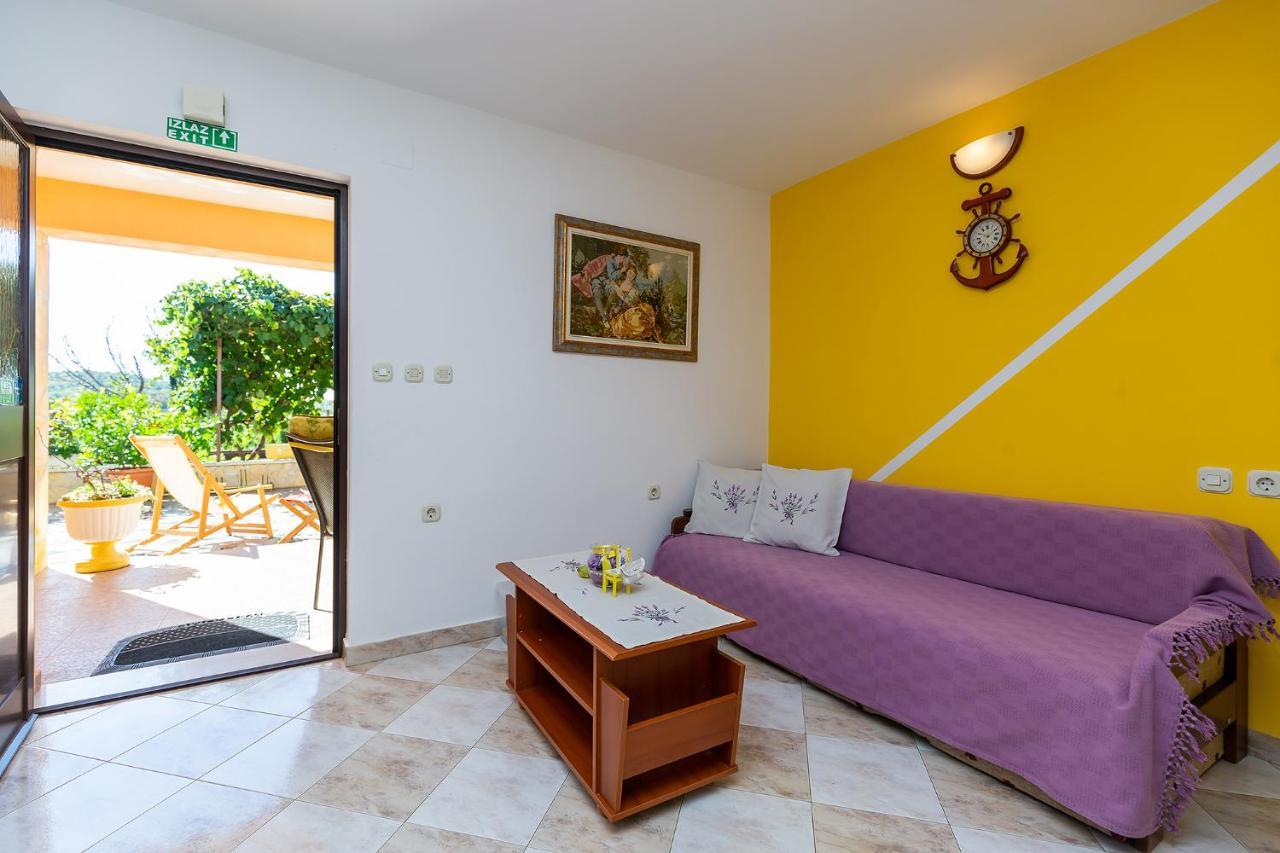 Apartments Alice Green Oasis - بوريتش المظهر الخارجي الصورة