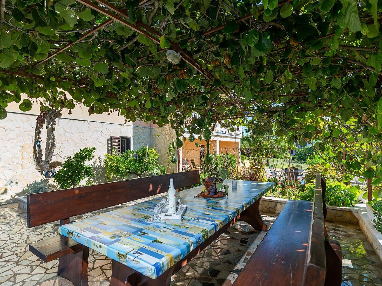 Apartments Alice Green Oasis - بوريتش المظهر الخارجي الصورة